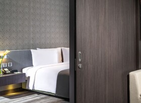 Holiday Inn Bangkok Sukhumvit