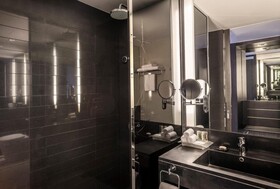 Holiday Inn Bangkok Sukhumvit