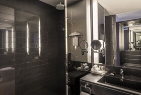 Holiday Inn Bangkok Sukhumvit