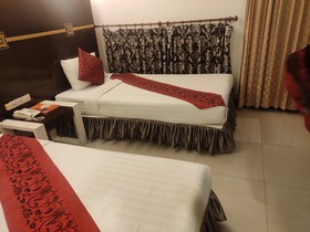 Hotel Asok Inn