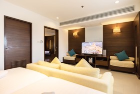 Innermost Pratunam by Favstay