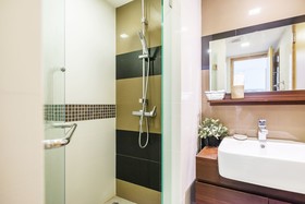 Interlux Premiers Sukhumvit 13 by Favstay
