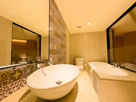 Kastel Bangkok Hotel By Loft BKK