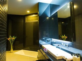 La Maison Bangkok