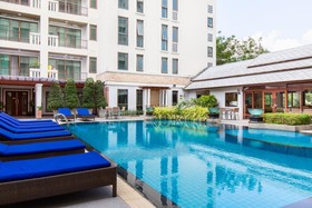 Lasalle Suites & Spa