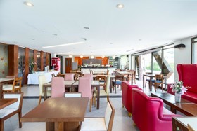 Lasalle Suites & Spa