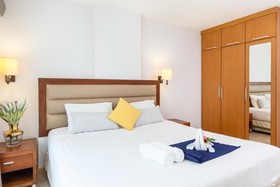 Lasalle Suites & Spa