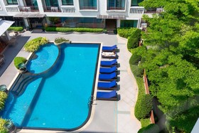 Lasalle Suites & Spa