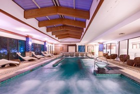 Lasalle Suites & Spa