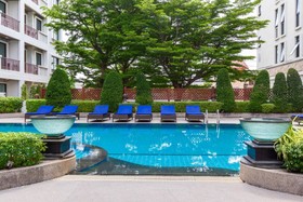 Lasalle Suites & Spa
