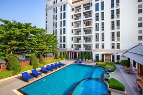 Lasalle Suites & Spa