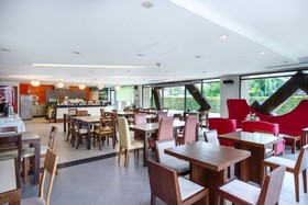 Lasalle Suites & Spa