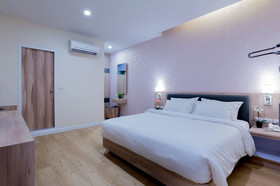 Leela Orchid Hotel