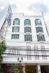 Lucky House