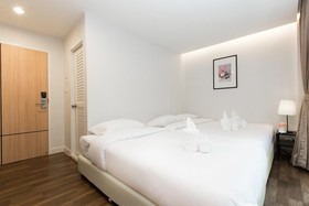 Metro Hotel
