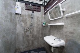 Nang Ta Yon At Ban Thap Chang Hostel