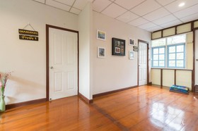 Nang Ta Yon At Ban Thap Chang Hostel