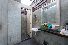 Nang Ta Yon At Ban Thap Chang Hostel