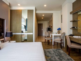 Metropolis Suites Bangkok, Tapestry Collection by Hilton