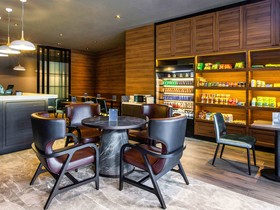 Metropolis Suites Bangkok, Tapestry Collection by Hilton