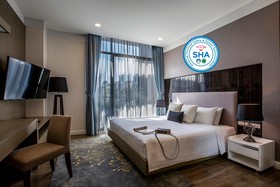 Metropolis Suites Bangkok, Tapestry Collection by Hilton