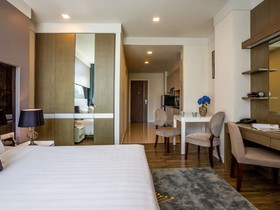 Metropolis Suites Bangkok, Tapestry Collection by Hilton