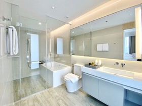 Oakwood Suites Bangkok