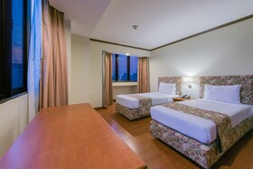 Omni Tower Direct Rooms