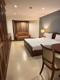Omni Tower Direct Rooms