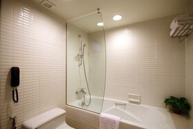 Omni Tower Direct Rooms