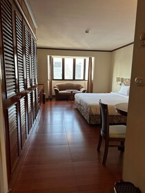 Omni Tower Direct Rooms