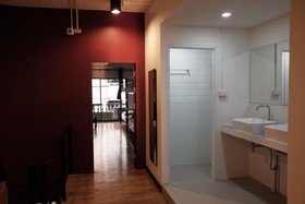 Phresh Hostel