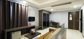 Picnic Hotel Bangkok by ZEN Rooms