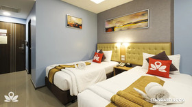 Picnic Hotel Bangkok by ZEN Rooms