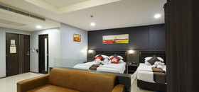 Picnic Hotel Bangkok by ZEN Rooms