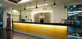 Picnic Hotel Bangkok by ZEN Rooms