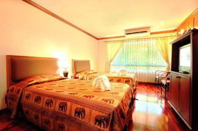 Royal Ivory Nana 4 Hotel