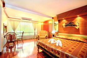 Royal Ivory Nana 4 Hotel