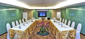 Royal President Suites