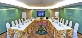 Royal President Suites