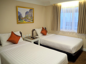 Royal President Suites
