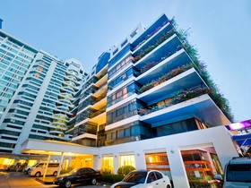 Royal President Suites