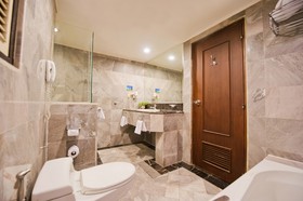 Royal President Suites