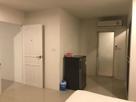 S.E.T Thanmongkol Residence