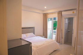 S.E.T Thanmongkol Residence