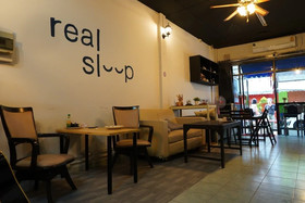 Samsen 360 Hostel