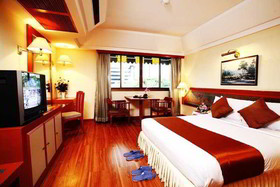 Sawasdee Langsuan Inn