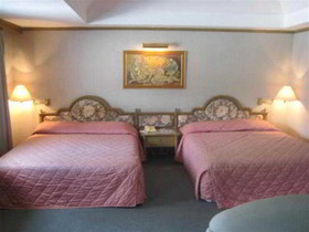 Sawasdee Langsuan Inn