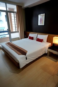 Silom Convent Garden