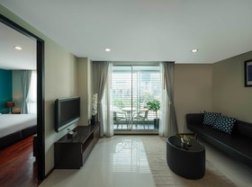 Silom Lofts Luxury Service Apartment